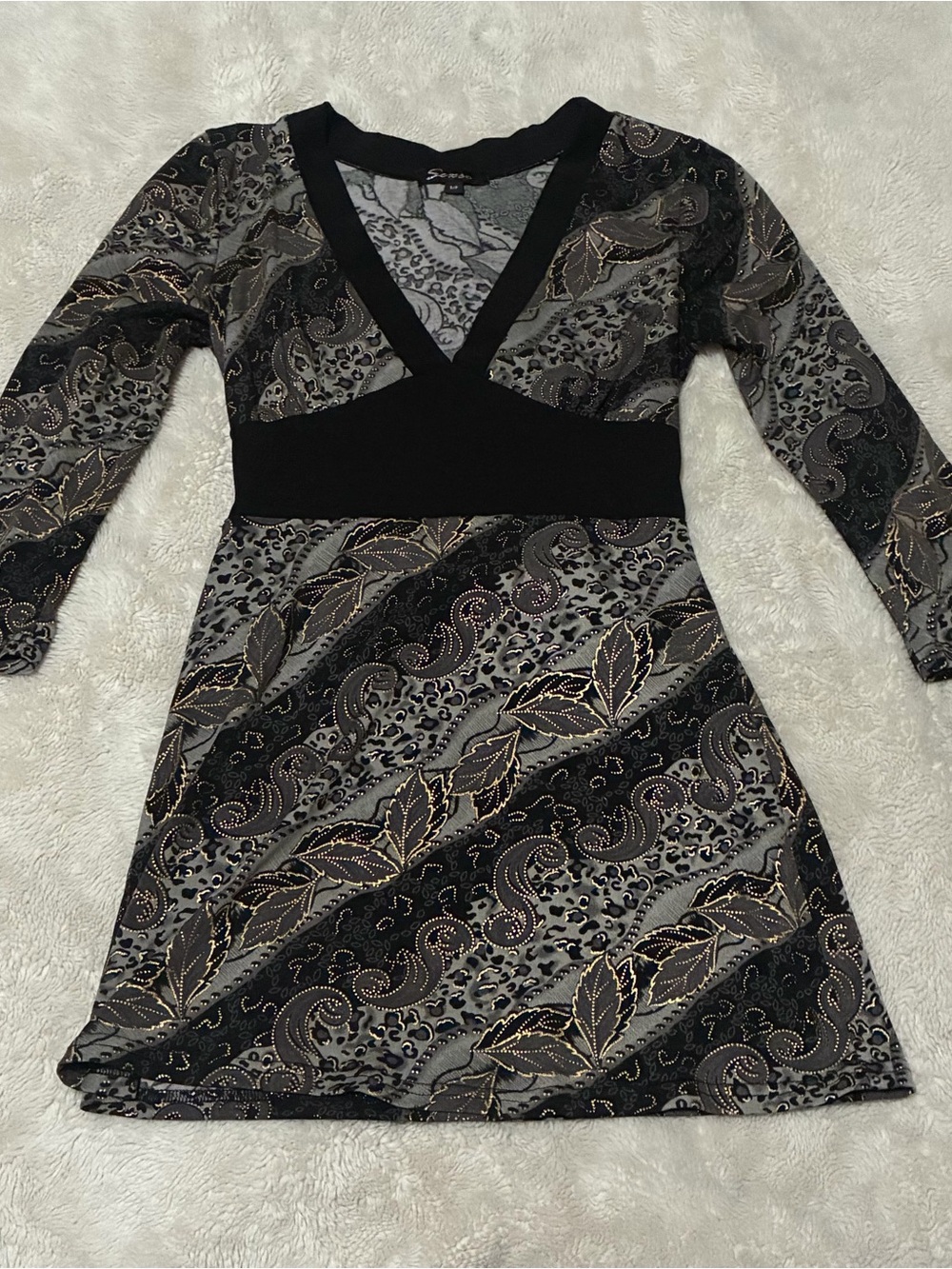Black Patterned Long-Sleeve V-Neck Top with Metallic Leaf Accents